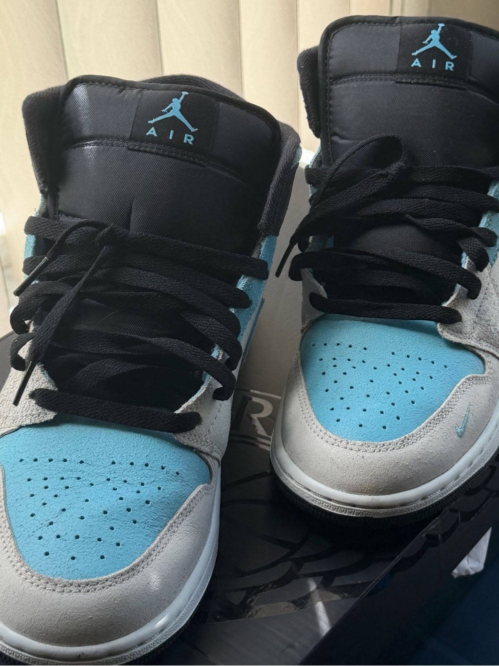 Jordan Men’s Sneakers in Teal and Gray